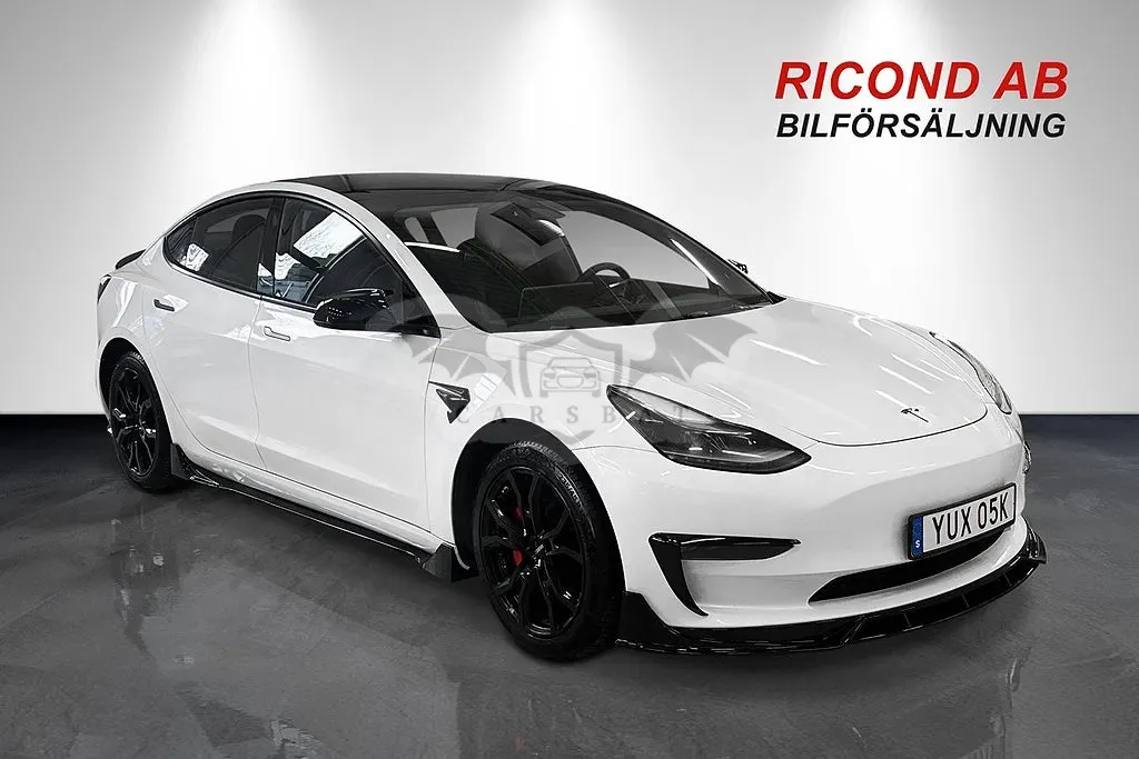 Tesla Model 3 2023
