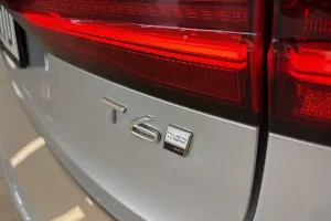 Volvo V90 2025