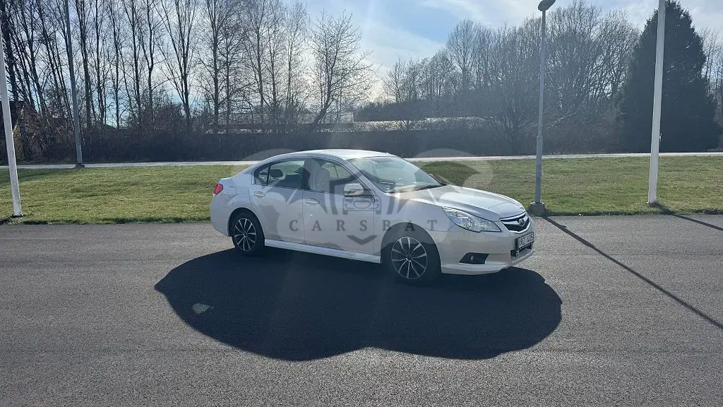 Subaru Legacy 2011
