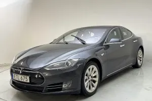 Tesla Model S 2015