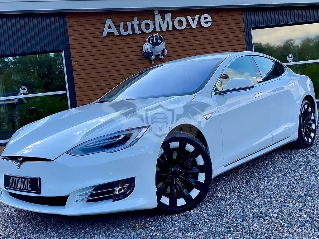 Tesla Model S 2016