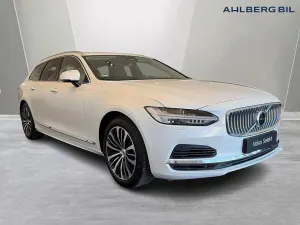 Volvo V90 2025
