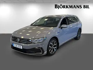 Volkswagen Passat 2023