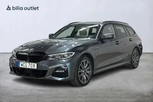BMW 3 Series 330e 2021