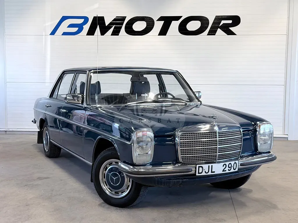 Mercedes-Benz 200 1975