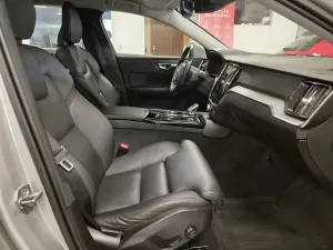 Volvo V60 2021
