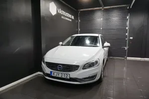 Volvo V60 2015