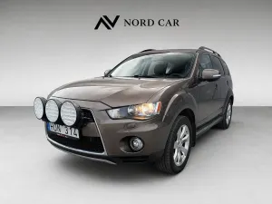 Mitsubishi Outlander 2012
