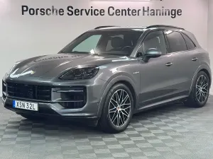 Porsche Cayenne 2025