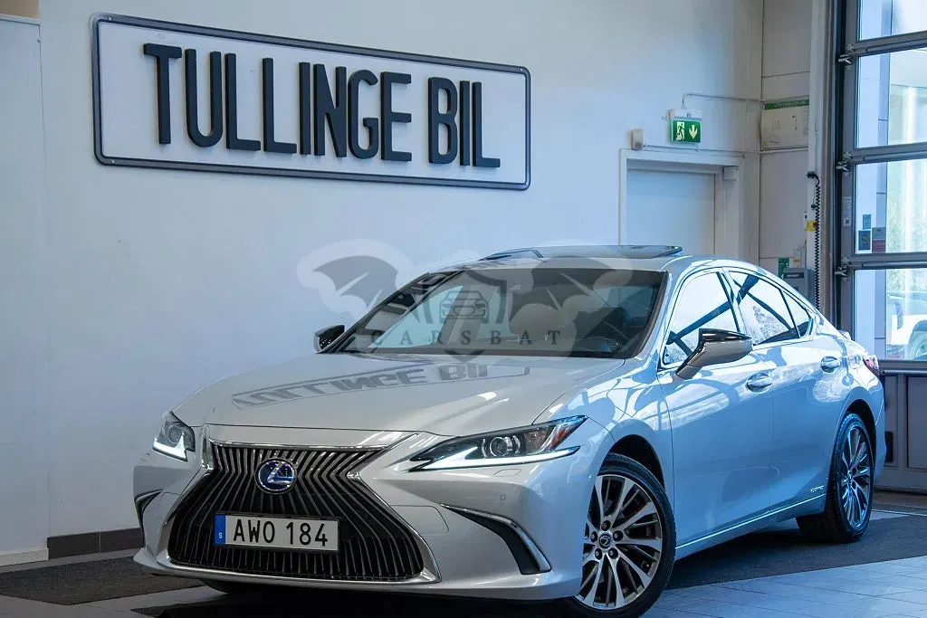 Lexus ES 2021