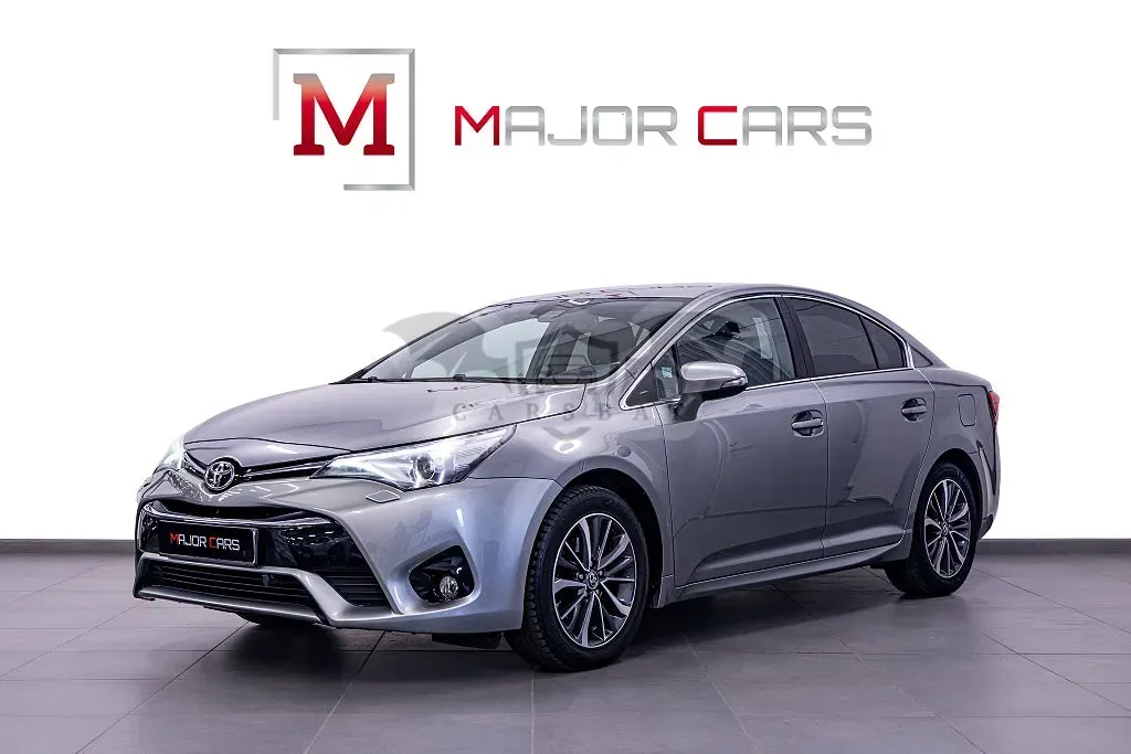Toyota Avensis 2015