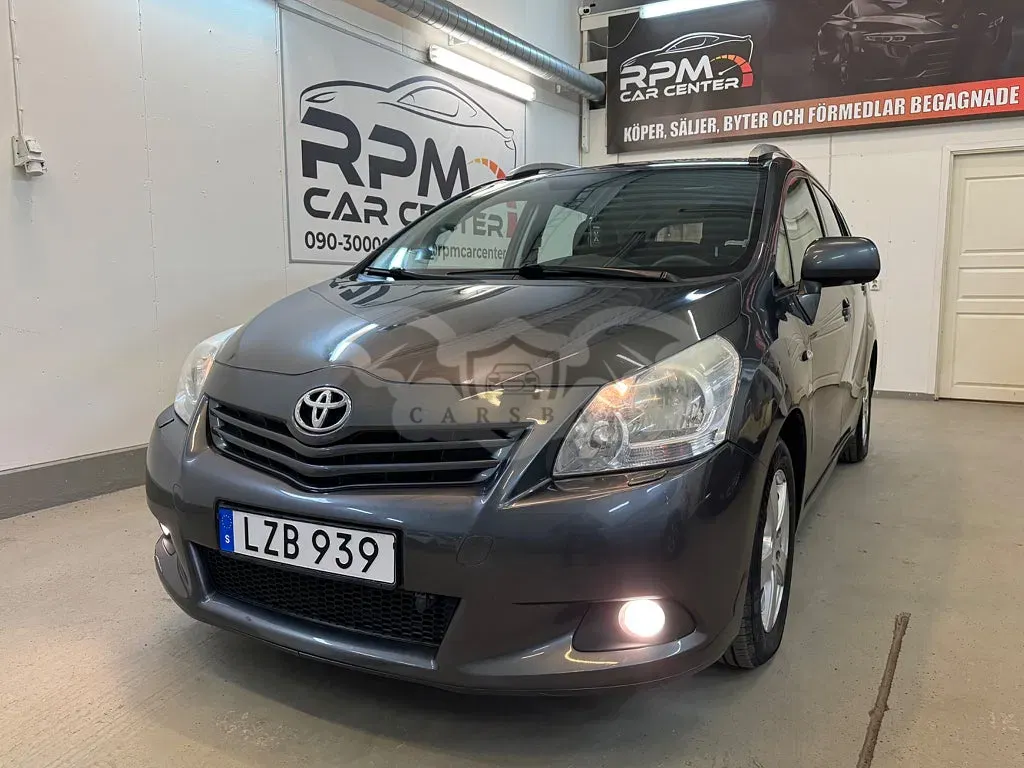Toyota Verso 2011