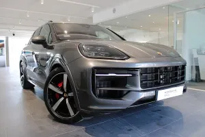 Porsche Cayenne 2025