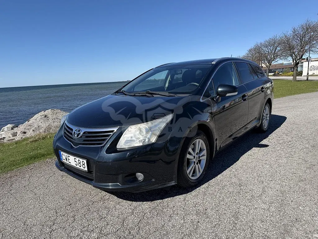 Toyota Avensis 2011