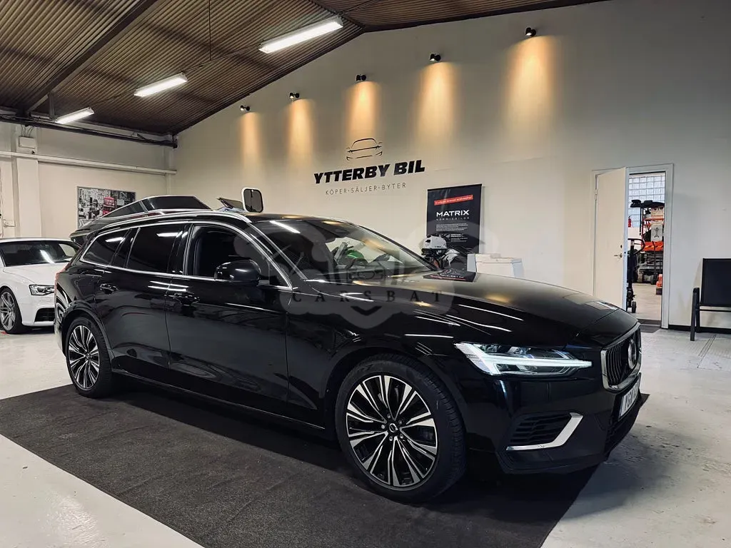 Volvo V60 2023
