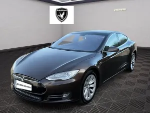 Tesla Model S 2014