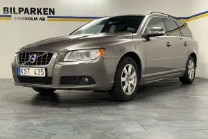 Volvo V70 2011