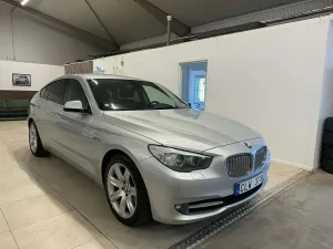 BMW 5 Series 550 2010