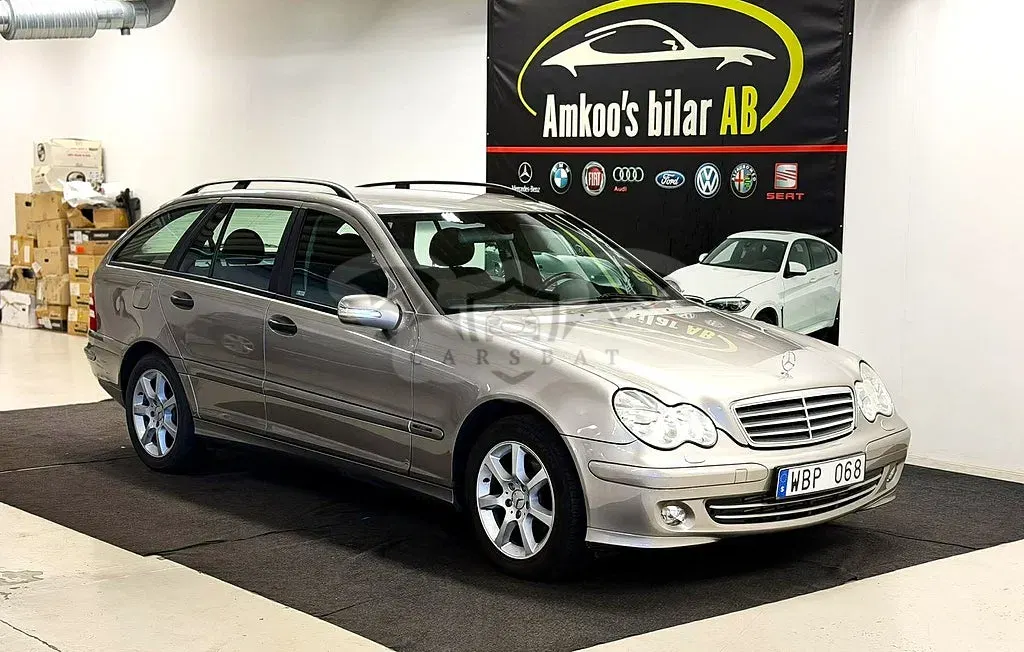 Mercedes-Benz C 2005