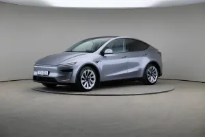 Tesla Model Y 2025