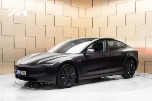 Tesla Model 3 2025