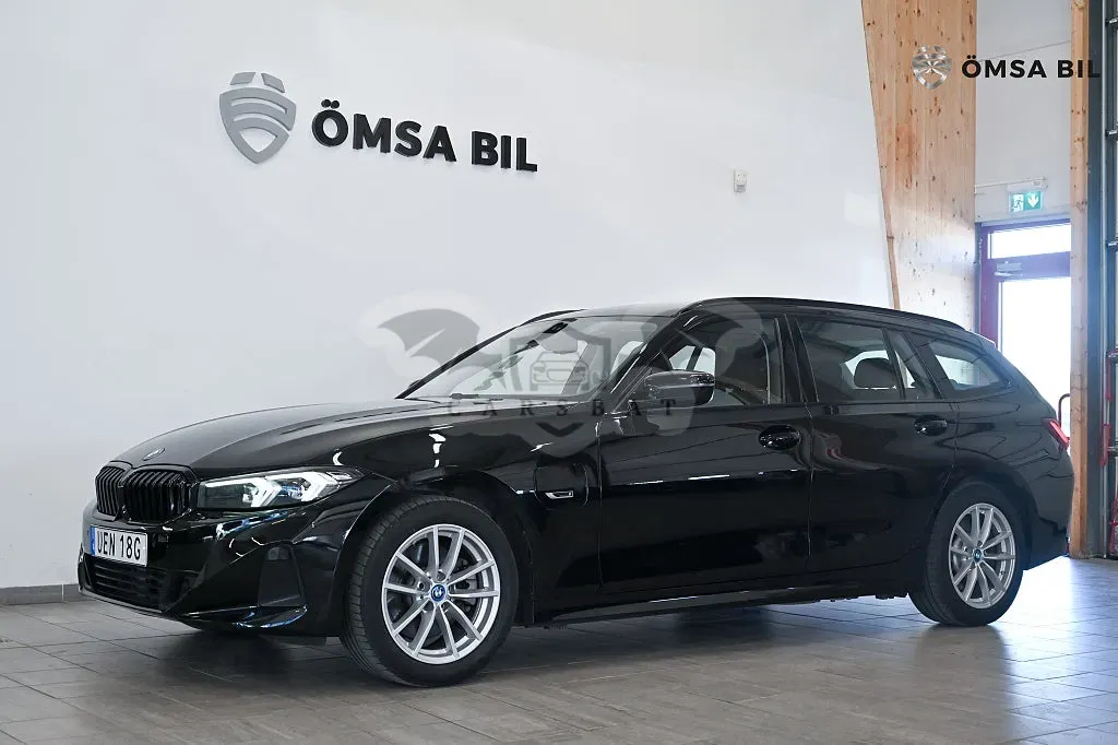 BMW 3 Series 330e 2023
