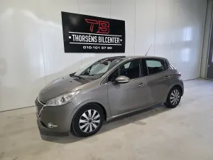 Peugeot 208 2012