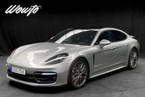 Porsche Panamera 2021
