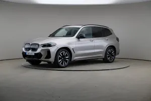 BMW iX3 2024