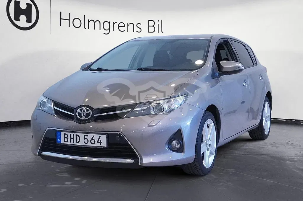 Toyota Auris 2014