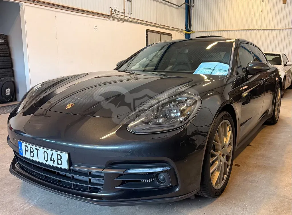Porsche Panamera 2020