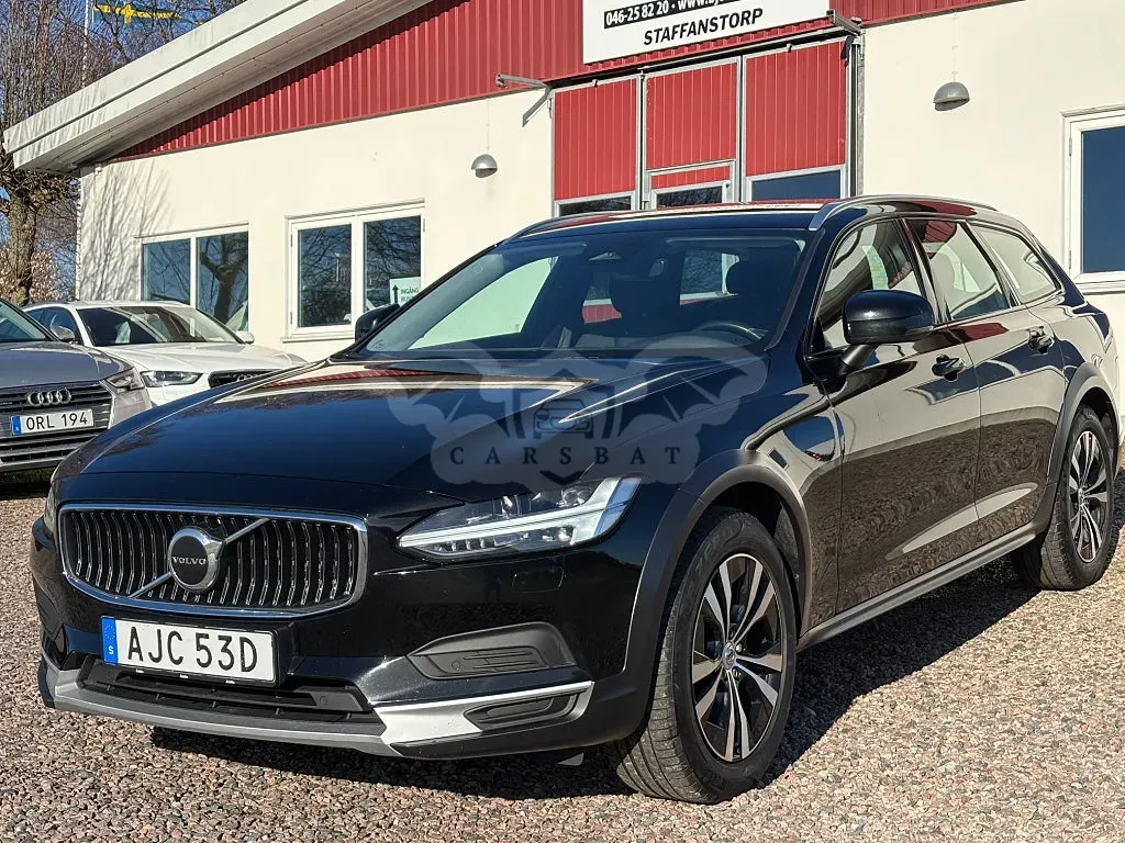 Volvo V90 2023