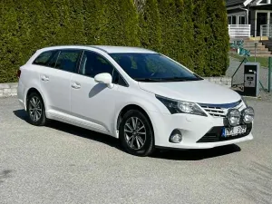 Toyota Avensis 2013
