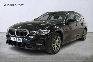 BMW 3 Series 330e 2021