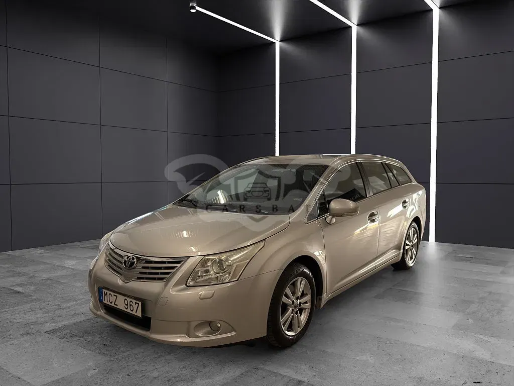 Toyota Avensis 2011