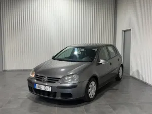 Volkswagen Golf 2004