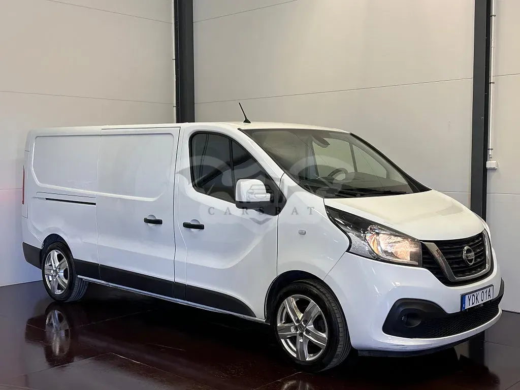 Nissan NV300 2020