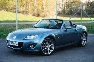 Mazda MX-5 (Miata) 2011