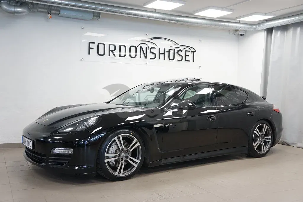 Porsche Panamera 2012