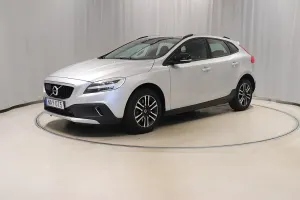 Volvo V40 2018