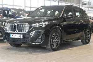 BMW iX1 2024