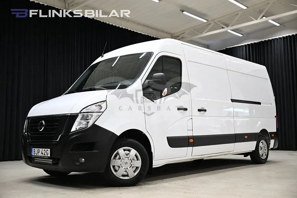 Nissan NV400 2021
