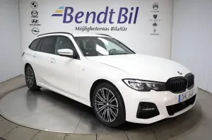 BMW 3 Series 330e 2021