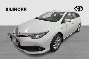 Toyota Auris 2015