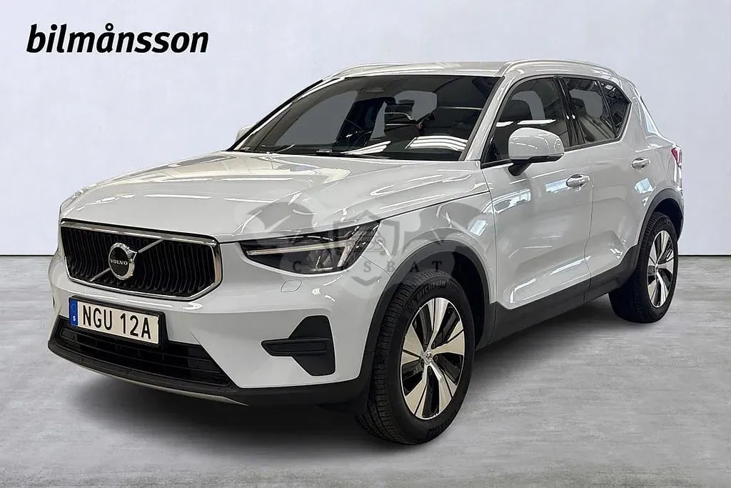 Volvo XC40 2025