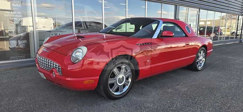 Ford Thunderbird 2004