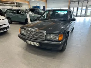 Mercedes-Benz 190 1989