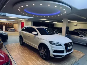 Audi Q7 2015