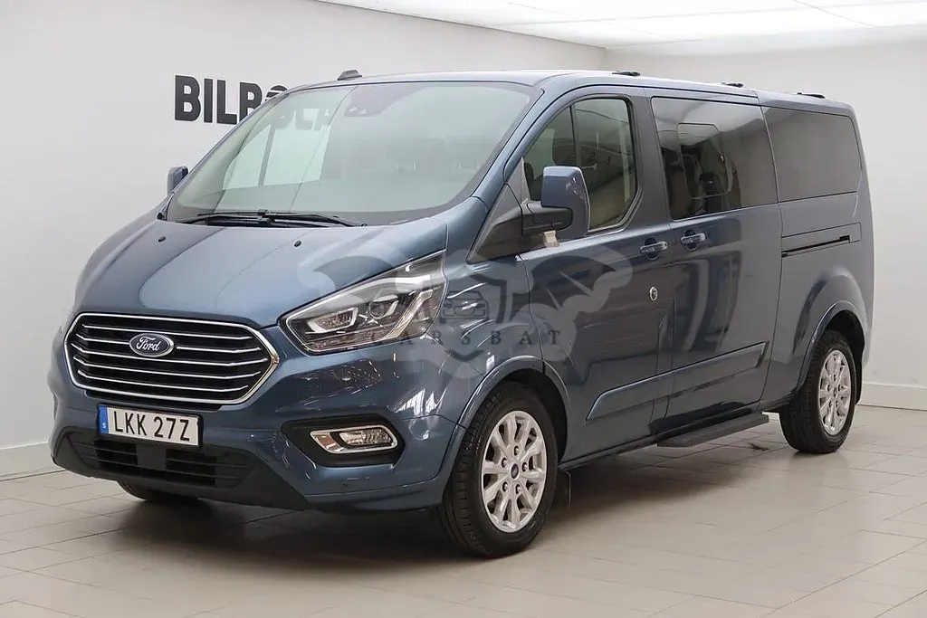 Ford Tourneo Custom 2023