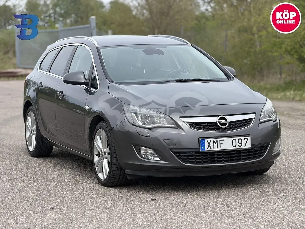 Opel Astra 2011